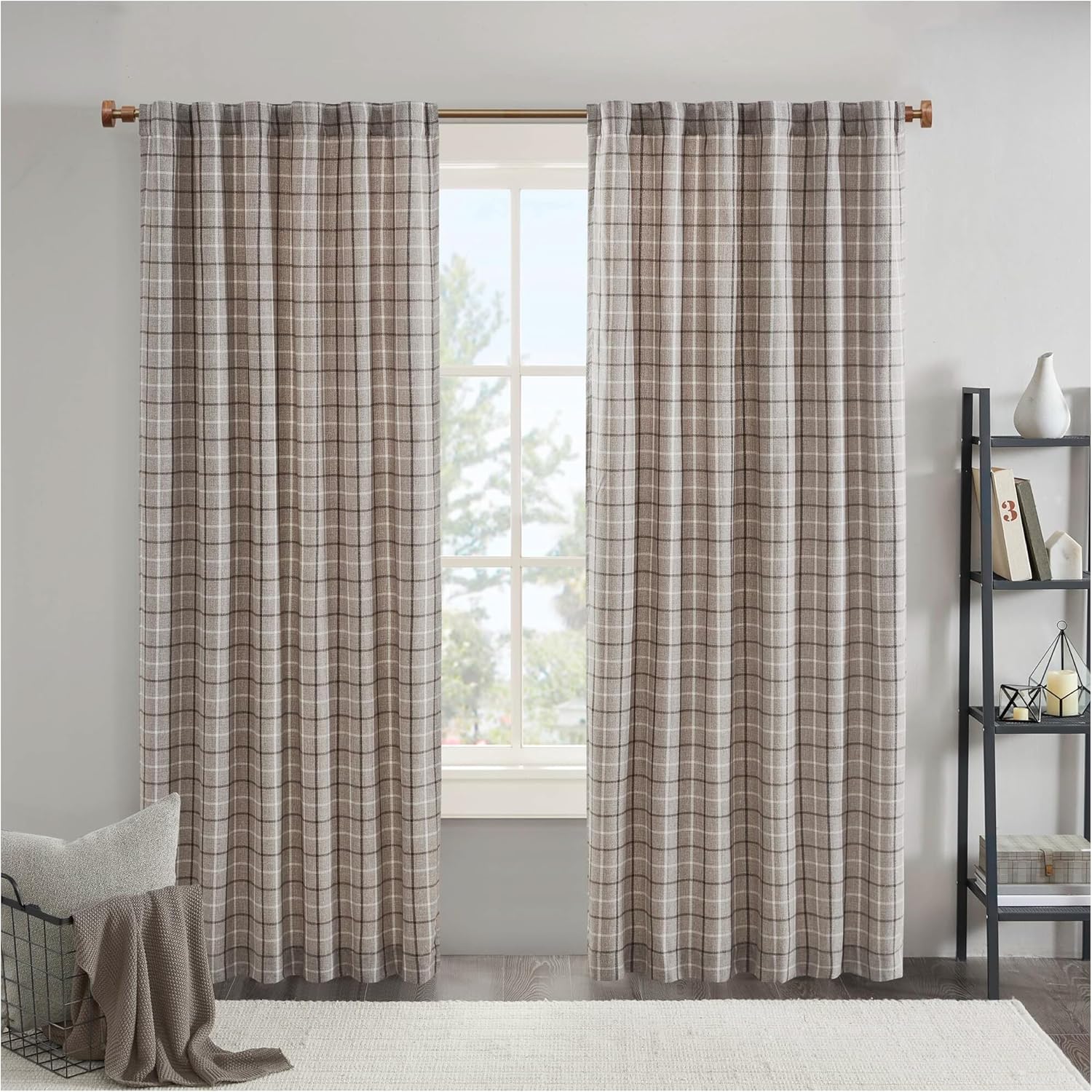 Madison Park Anaheim Cabin Plaid Curtain Window, Thermal Insulated Fleece Lining, Living Room Decor Room Darkening Drape for Bedroom, 1-Single Panel Pack, 50" x 108" Rod Pocket Brown